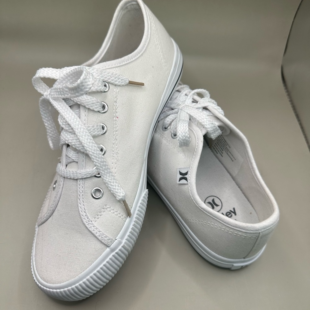 Chloe Cream Canvas Sneakers